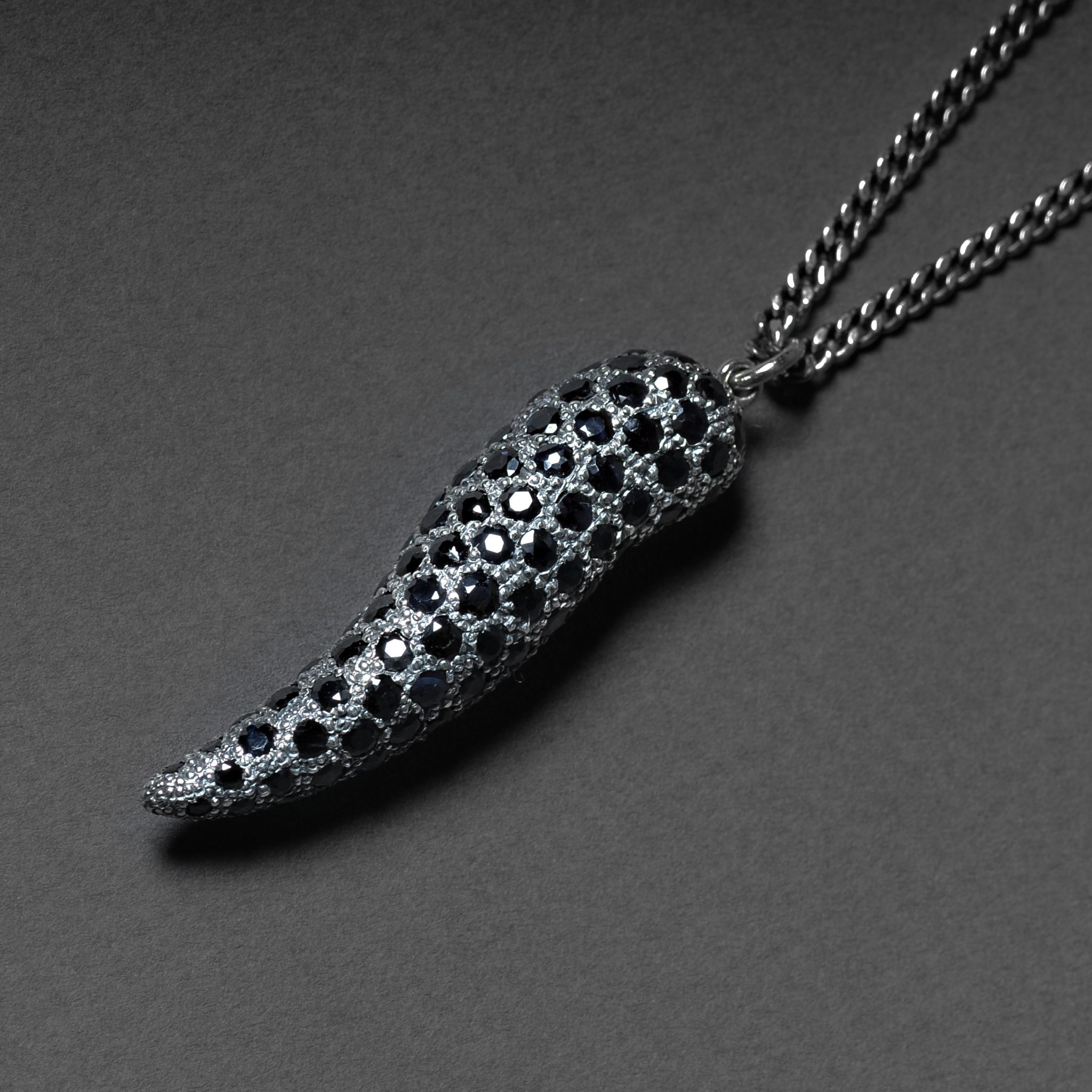 Pendentif Corne Noire Caroline Savoie Joaillerie pendentif-corne-noire-caroline-savoie-joaillerie