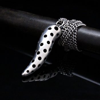 Caroline Savoie Joaillerie Pendentif Corne aux Petits Pois Argent