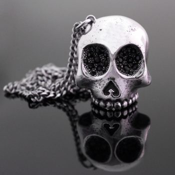 Caroline Savoie Joaillerie Pendentif Skull Crane Saphirs noirs Argent Unisex Collier