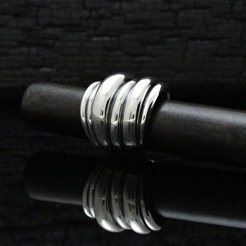 Caroline Savoie Joaillerie Bague Camelia Argent Bijoux Montreal Faits a la main (3)