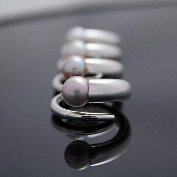 Caroline Savoie Joaillerie Bague Perle Colimacon Argent Sterling Fait a la main (2)a