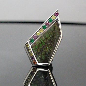 Caroline Savoie Joaillerie Bague Eclair Ammolite Saphir Bijoux Faits Main Montreal Handmade Jewellery Tsavorite