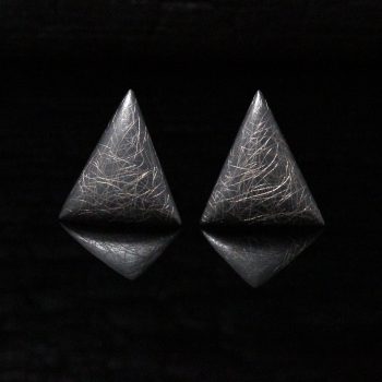 Caroline Savoie Joaillerie Boucles D'oreilles Fleches Noires Bijoux Faits Main Montreal Handmade Jewellery Earrings Black