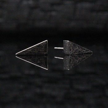 Caroline Savoie Joaillerie Boucles D'oreilles Trigones Noires Bijoux Faits Main Montreal Handmade Jewellery Earrings