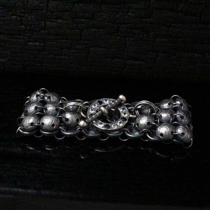 Caroline Savoie Joaillerie Bracelet Asteroides Saphirs Blancs Noirs Bijoux Faits Main Montreal Handmade Jewellery