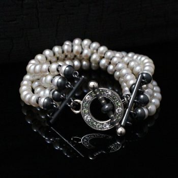 Caroline Savoie Joaillerie Bracelet Perle Saphirs Fait Main Bijoux Montreal Handmade Jewellery Pearl (1)