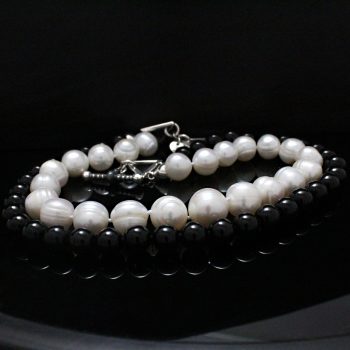 Caroline Savoie Joaillerie Collier Perles Onyx Blanc et Noir Bijoux Faits Main Montreal Handmade Jewellery Pearl Necklace (8)