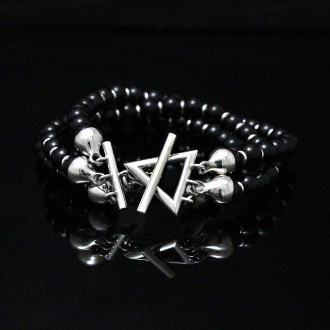 Caroline Savoie Joaillerie Bracelet Noir Unisex Bijoux Faits Main Quebec Handmade Jewellery Montreal Black Onyx Bracelet (2)
