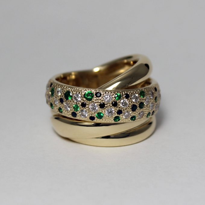 Caroline Savoie Joaillerie Bague Royale Diamant Or Jaune 14k Bijoux Faits Main Quebec Montreal Handmade Jewelry Royal Diamond Gold Ring (8)
