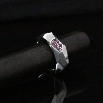 Caroline Savoie Joaillerie Bague Prisme Rose Bijoux Faits Main Montreal Quebec Joaillier Designer (1)