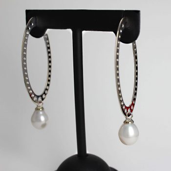 Caroline Savoie Joaillerie Boucles D'oreilles Dentelle de Perles Bijoux Faits Main Montreal Quebec Jewelry Designer Handmade Pearl Earrings (5)