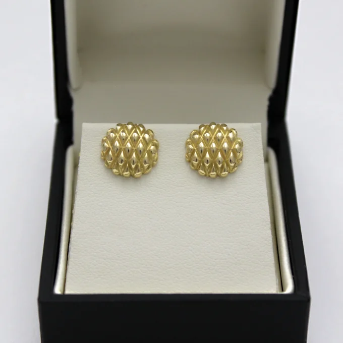 Caroline Savoie Joaillerie Boucles Doreilles Pastilles DAnanas Dorees Or 18k Bijoux Faits Main Montreal Quebec Gold Earrings