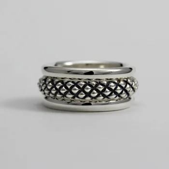 Caroline Savoie Joaillerie Bague Bistouri Bijoux Montreal Quebec Fait Main