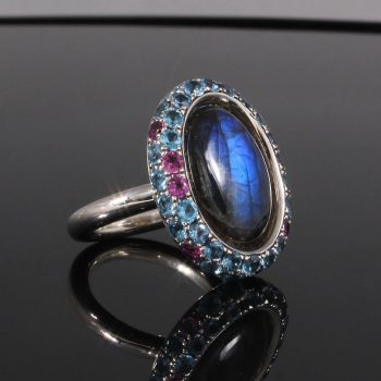 Caroline Savoie Joaillerie Bague Labradorite Ovale Bleue Bijoux Faits Main Montreal Quebec (1)