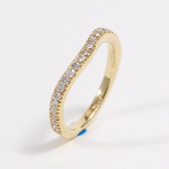 Caroline Savoie Joaillerie Bague Vague Diamant Dore Or Jaune 18k Stackable Ring Bijoux Montreal Quebec (2)