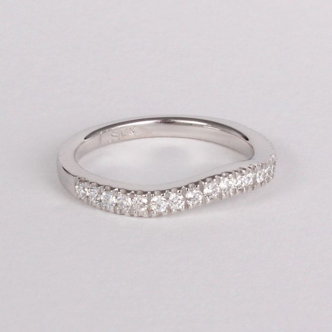Caroline Savoie Joaillerie Bague Vague Diamant Or Blanc Stackable Ring Bijoux Montreal Quebec (3)