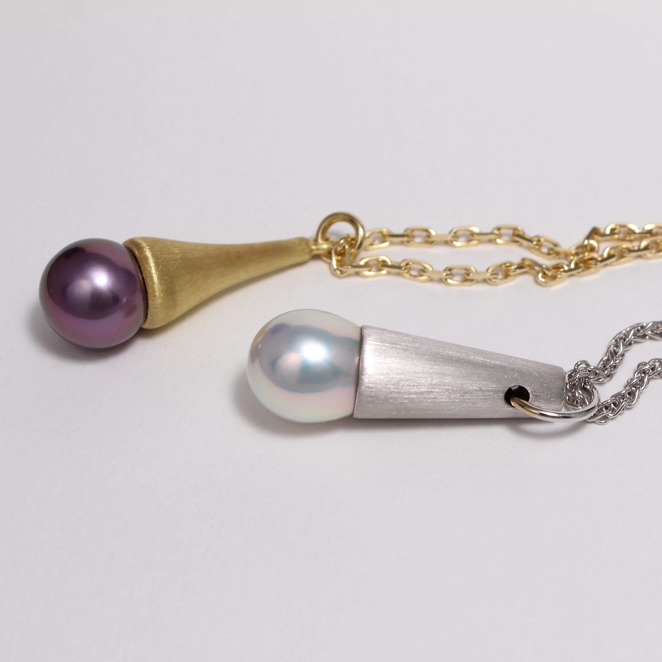 Caroline Savoie Joaillerie Pendentif Perle Kasumiga Blanche or Jaune 18k Or Blanc 14k Collier Bijoux Montreal Quebec (3)