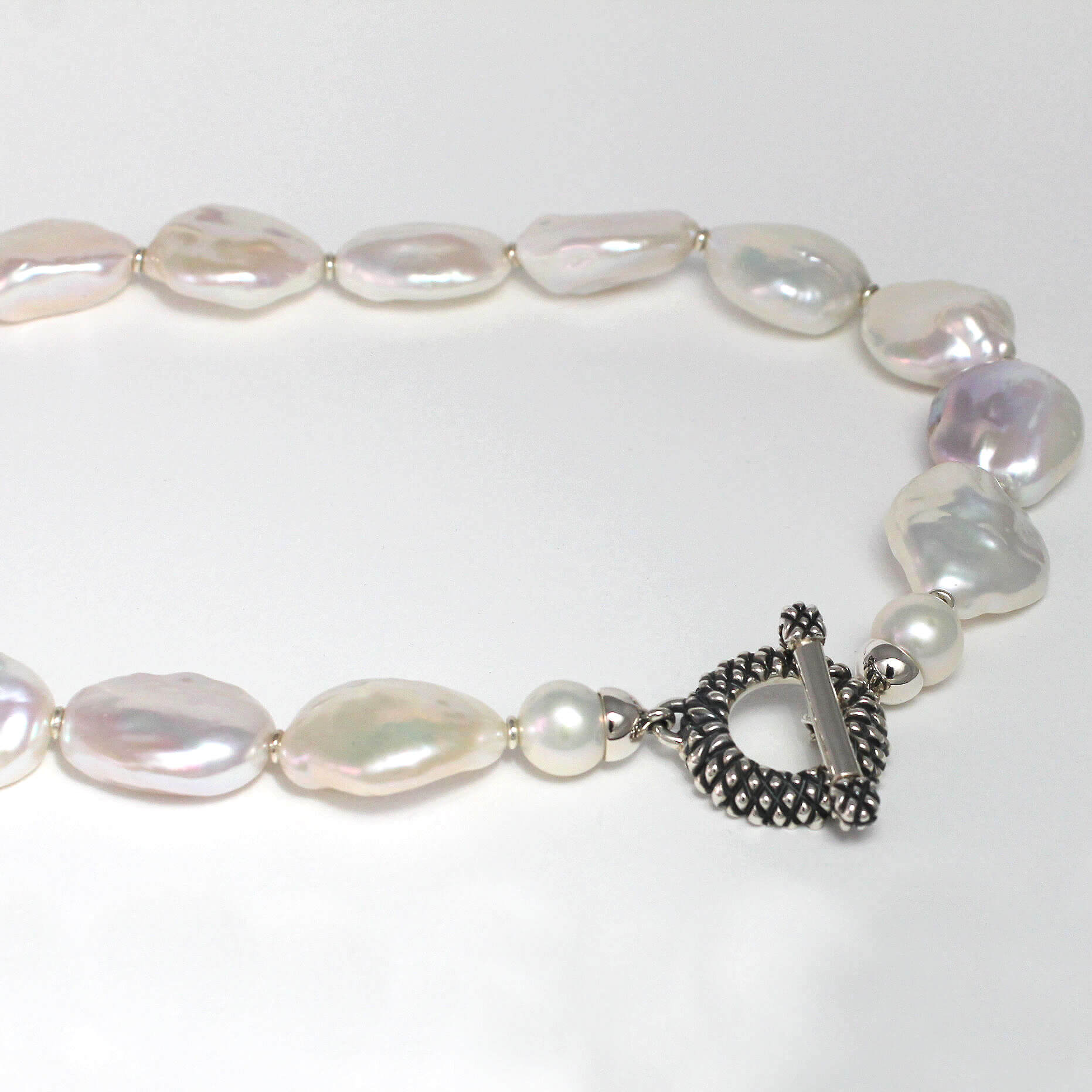 Caroline Savoie Joaillerie Collier Perles Keshi Bijoux Montrweal Quebec Ananas Jewelry Designer (2)